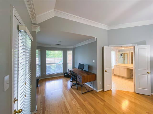 Building Photo - 7247 Brennans Dr