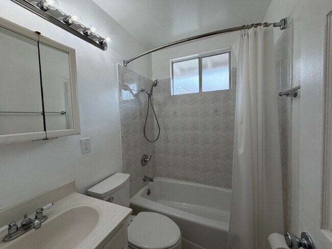 Building Photo - Beautiful 3bd house in West Covina