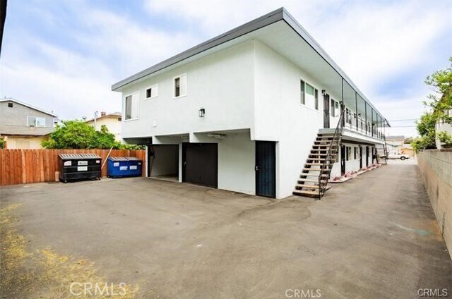 Building Photo - 823 N Lagoon Ave