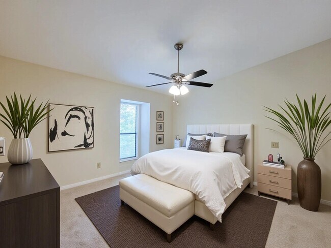 Building Photo - 5711 Sugar Hill Dr