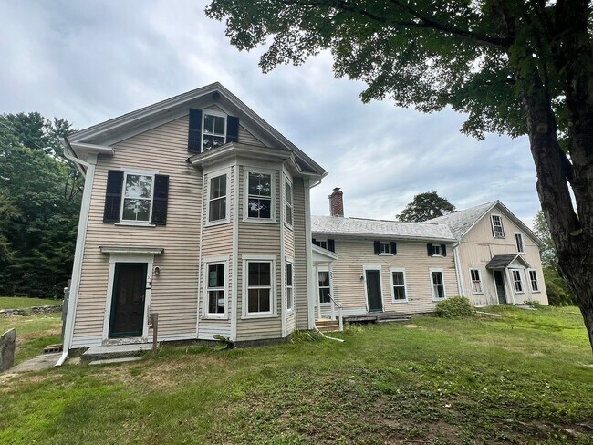 Building Photo - 33-35 Shutesbury Rd