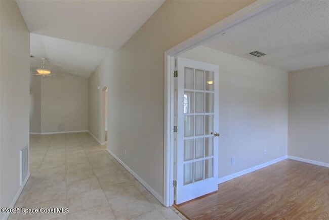 Building Photo - 2138 Caledonia Pl