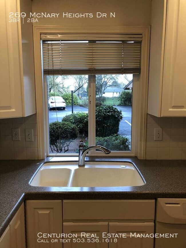 Building Photo - 269 McNary Heights Dr N