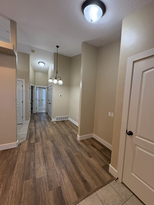 Building Photo - 1165 N 220 W