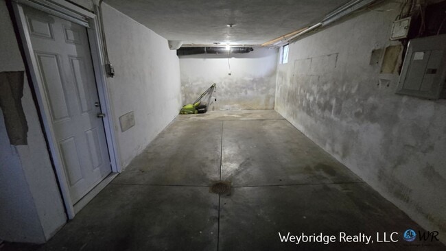 Building Photo - Charming Cape Cod in College Hill