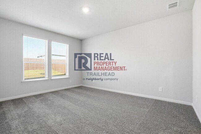 Building Photo - Comfortable 4-Bedroom Layout with Modern Finishes