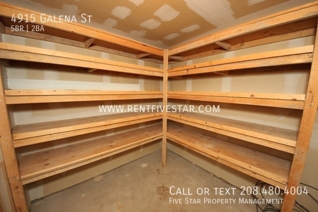 Building Photo - 4915 Galena Ave