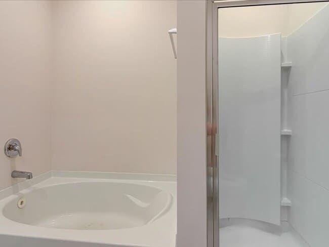 Building Photo - Beautiful 4 Bed, 3.5 Bath Rental with Gran...