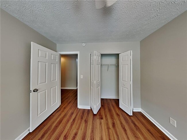 Building Photo - 3828 Windmill Cir