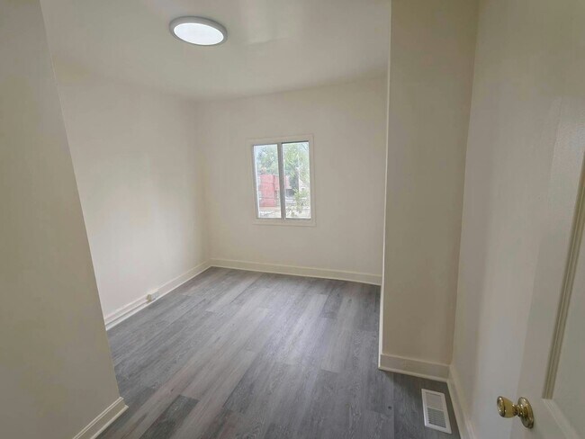 Building Photo - 1822 Harlem Ave