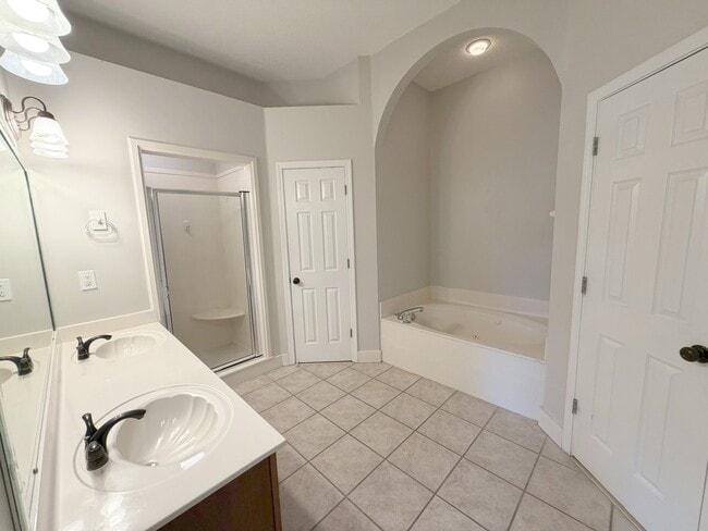 Building Photo - 4476 S Kanita Cove