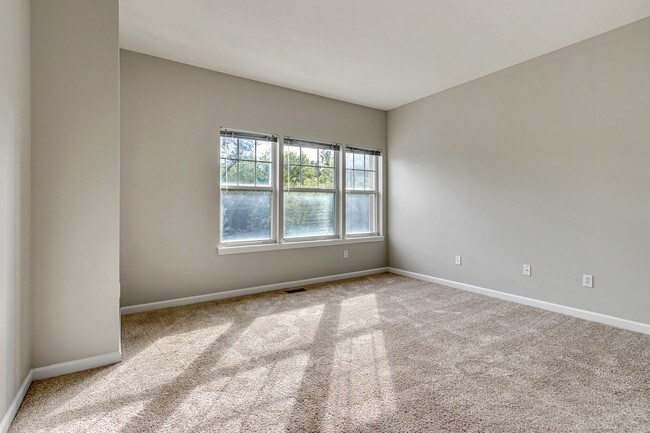 Building Photo - 1423 Canterfield Pkwy W