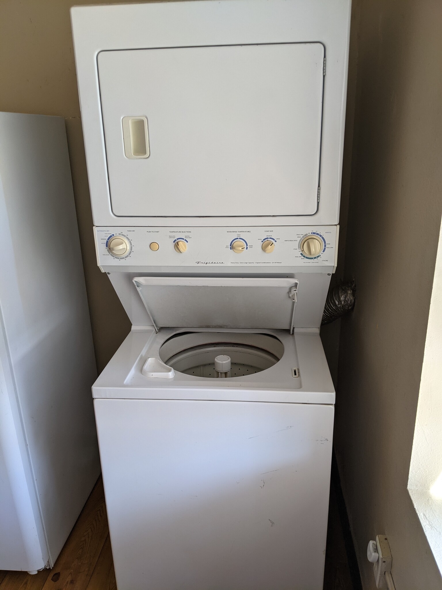 Building Photo - 139 E North St