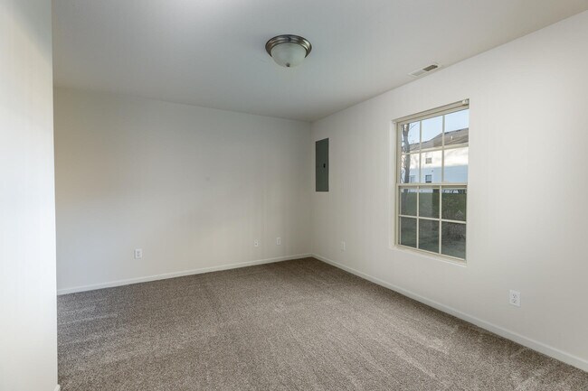 Building Photo - 941 Ashley Dr