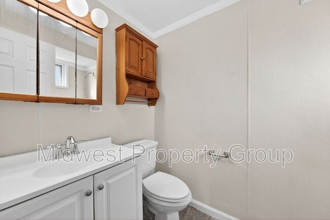 Building Photo - 8310 Sagewood Ln