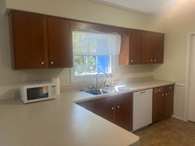 Building Photo - 26553 May St