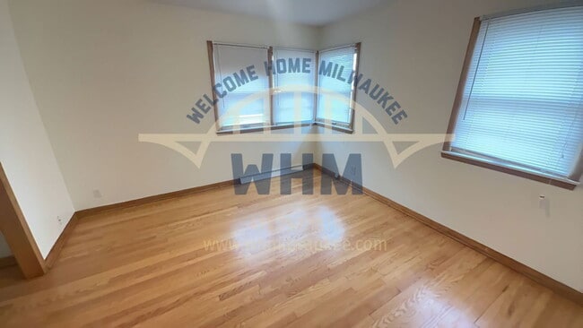 Building Photo - 616 N 99th St