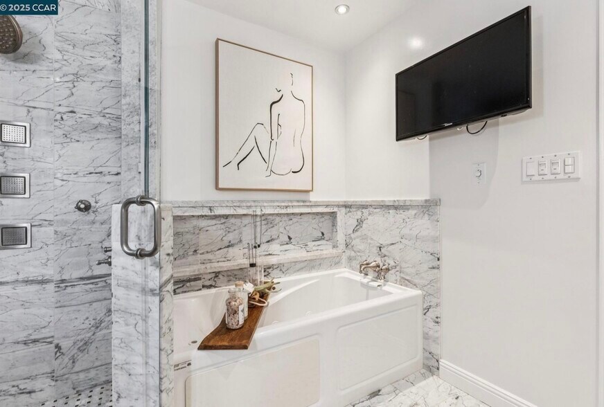 Building Photo - 1600 Springbrook Rd