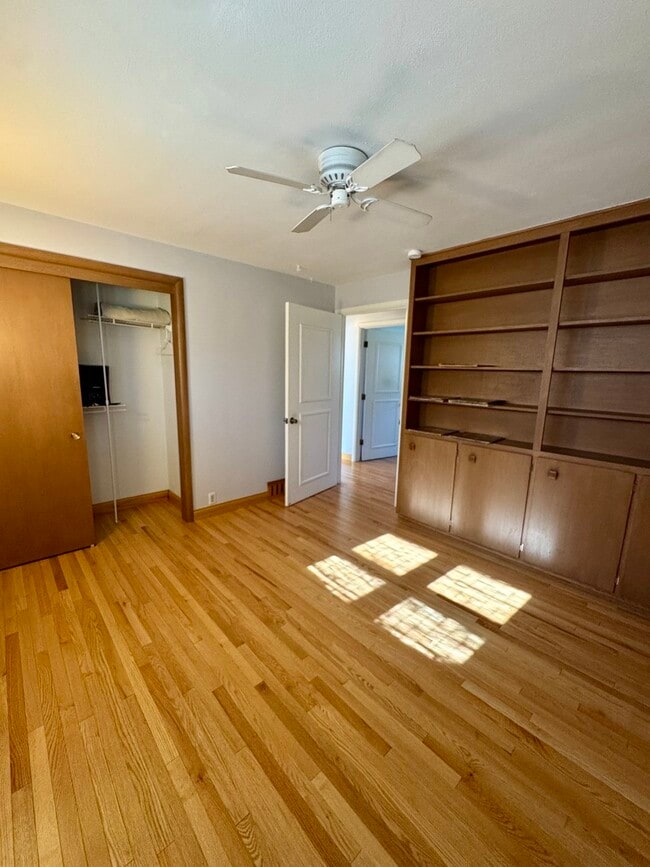 Building Photo - 1535 Monterey Ct