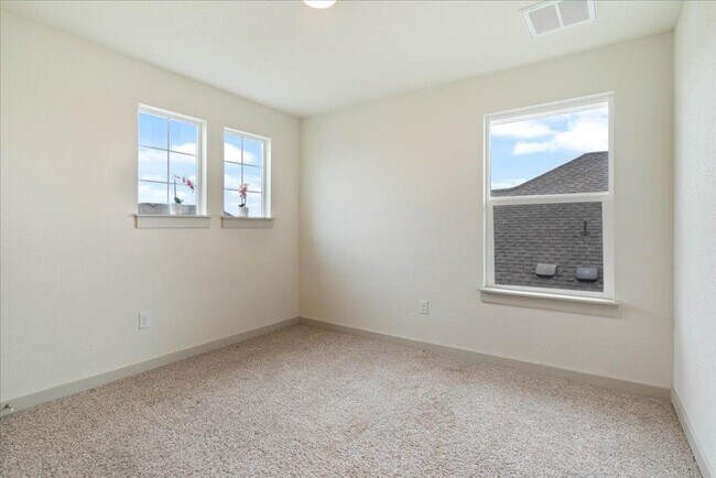 Building Photo - 13705 Mcarthur Dr