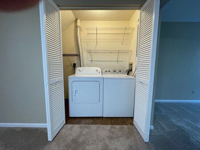 Building Photo - Townhome in Ormond Beach