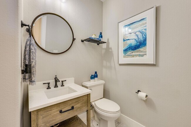 Building Photo - 12727 Cloud Mountain Crossing