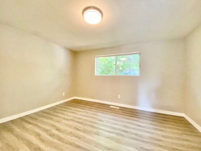 Building Photo - Great Home for rent