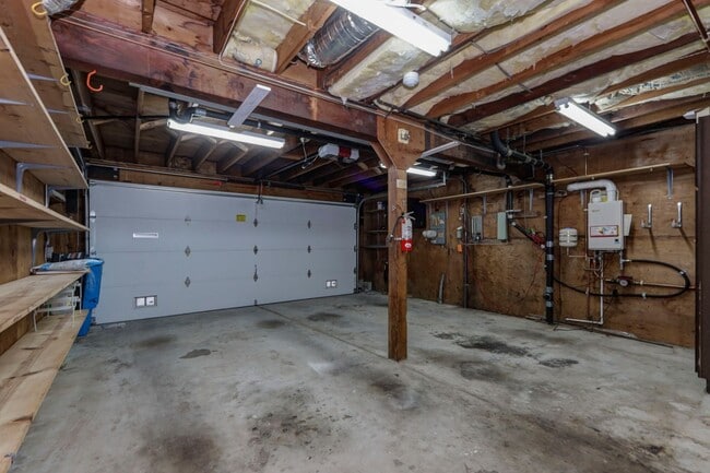 Building Photo - 1645 15th Ave