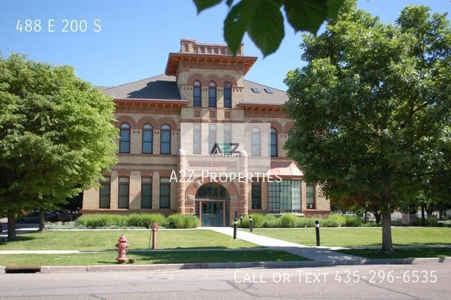 Building Photo - 488 200 S