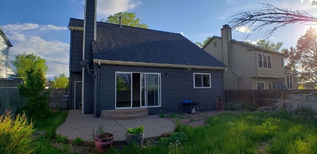 Building Photo - 150 N Carlton St