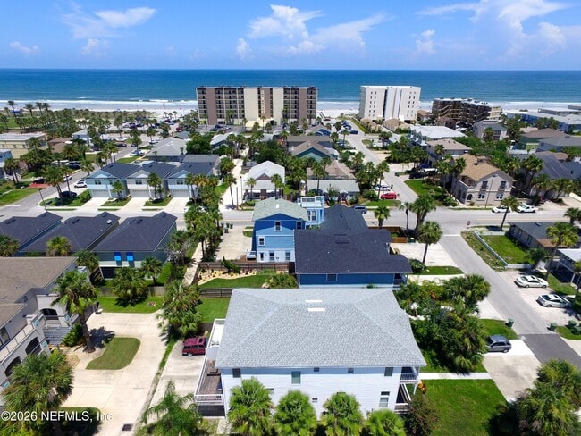 Building Photo - 630 2nd St S