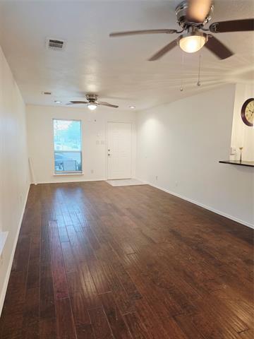 Building Photo - 1786 Lago Vista