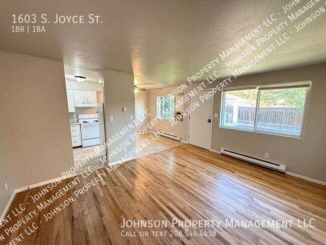 Building Photo - 1603 S Joyce St