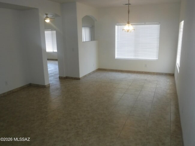 Building Photo - 7333 W Sunset Mountain Dr
