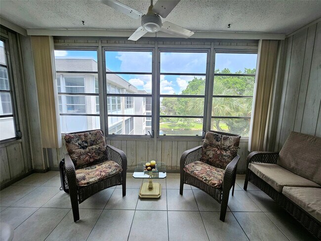 Building Photo - 4899 NW 26th Ct