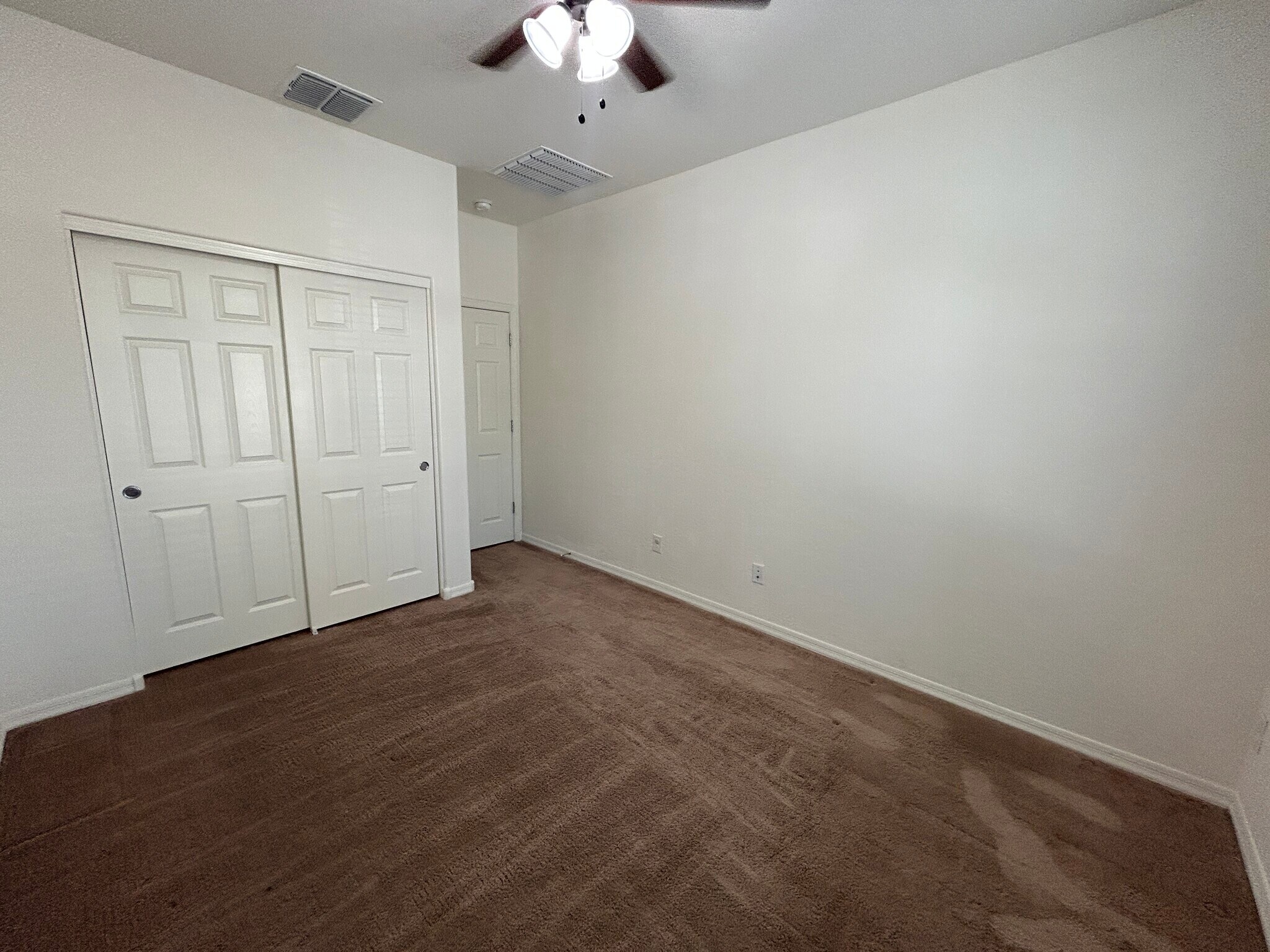 Building Photo - 7930 S 24th Way