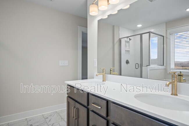 Building Photo - 704 Conifer Dr