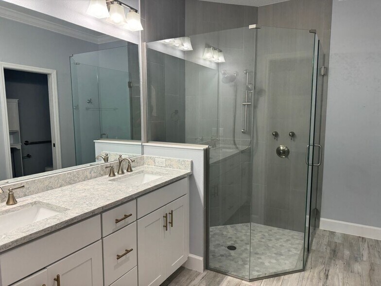 Building Photo - 432 Good Life Wy