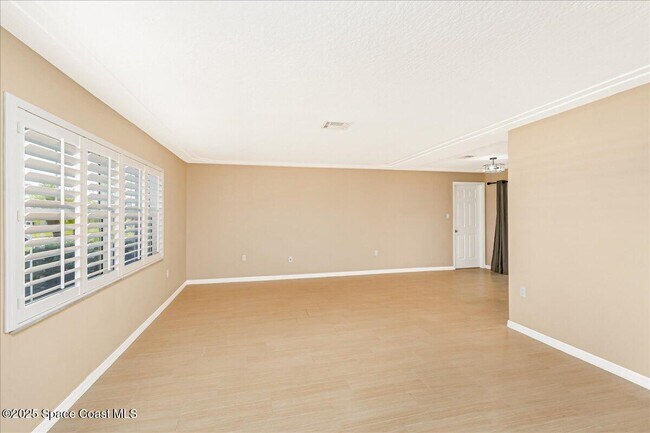 Building Photo - 436 Thrush Dr