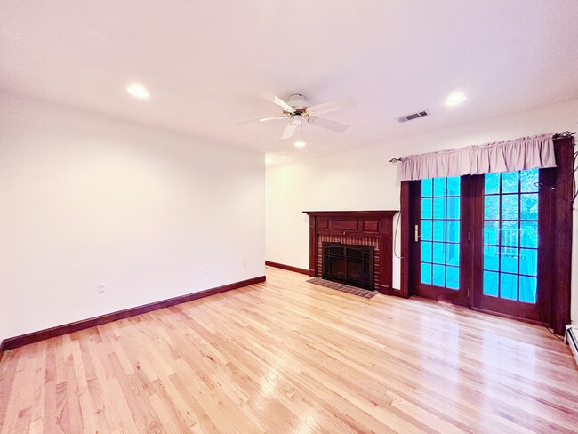 Building Photo - 24 Nugent Ln