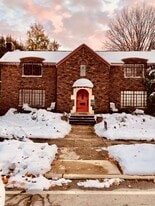 Building Photo - 735 Lincolnway E