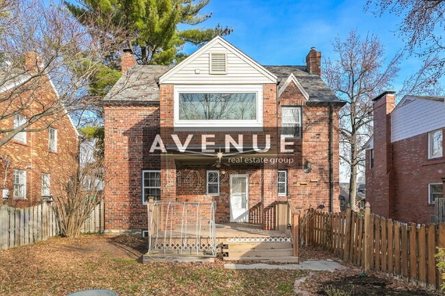 Building Photo - 7248 Stanford Ave