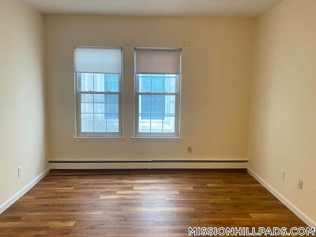 Building Photo - 62 S Huntington Ave