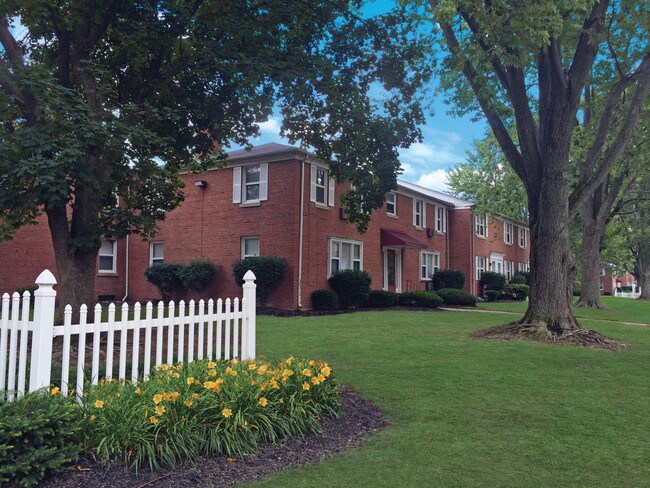 Building Photo - Janet Circle