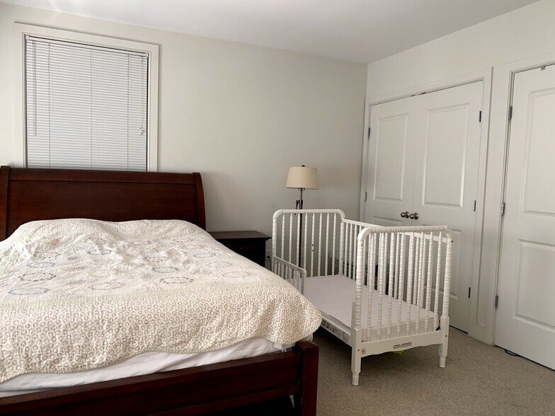 Building Photo - 110 Second St