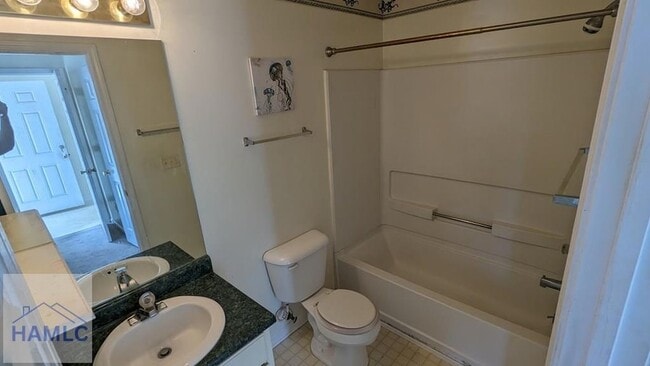 Building Photo - 230 Magnolia Plantation Ct