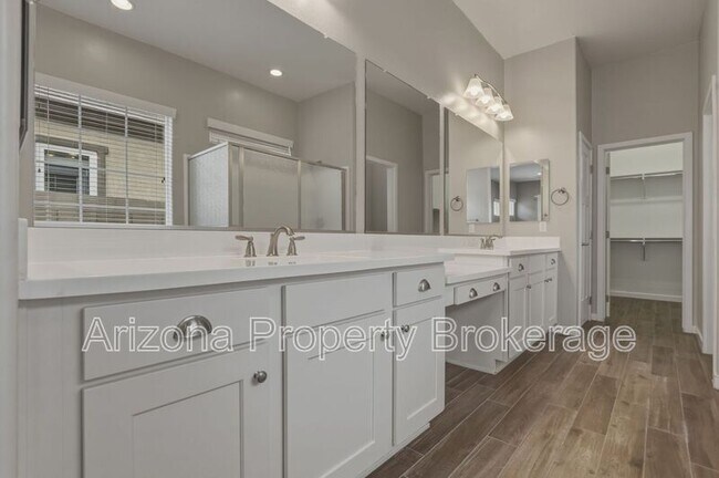 Building Photo - 2747 S Wildrose