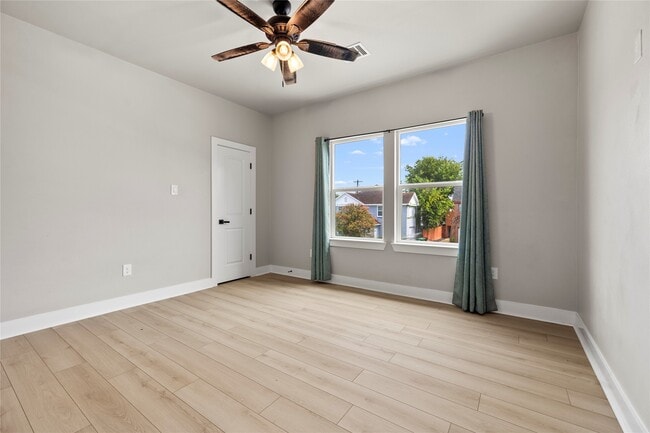 Building Photo - 2406 Truxillo St