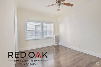 Building Photo - ~LOW DEPOSIT~ Sun-Drenched Studio with Bea...