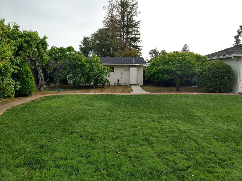 Building Photo - 299 Dallas Dr